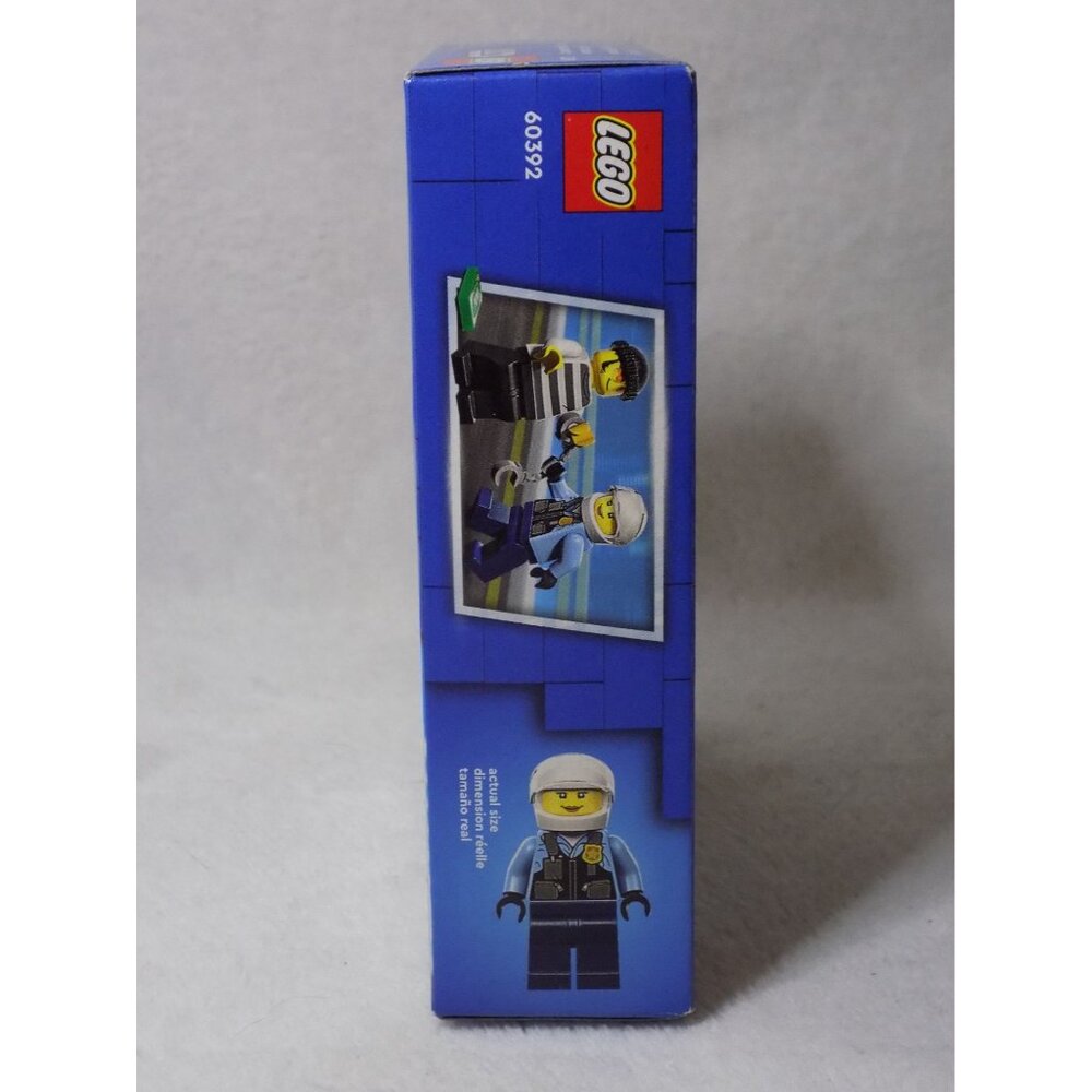 LEGO City Police Bike Car Chase Set with Toy Motorbike 60392 - Picture 5 of 7